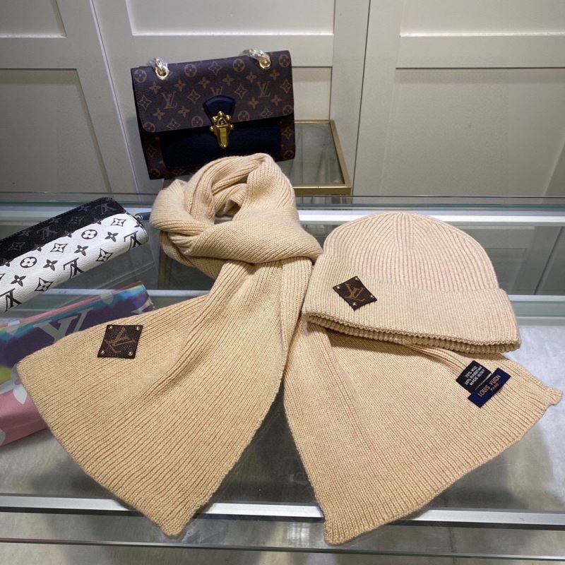 Louis Vuitton Caps Scarfs